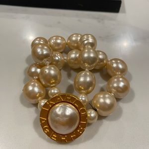 Karl Lagerfeld vintage pearl bracelet -  in perfect condition